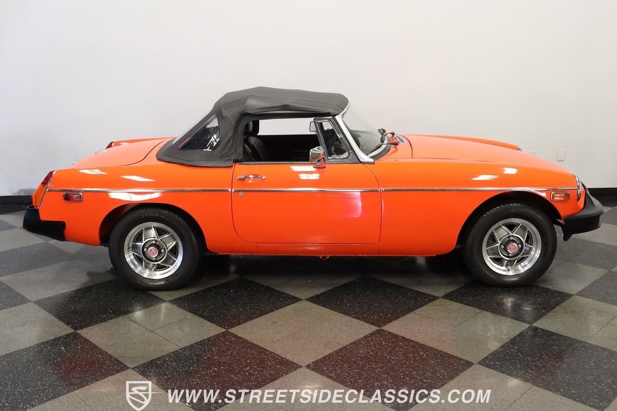 MG-MGB-1979-Convertible-13