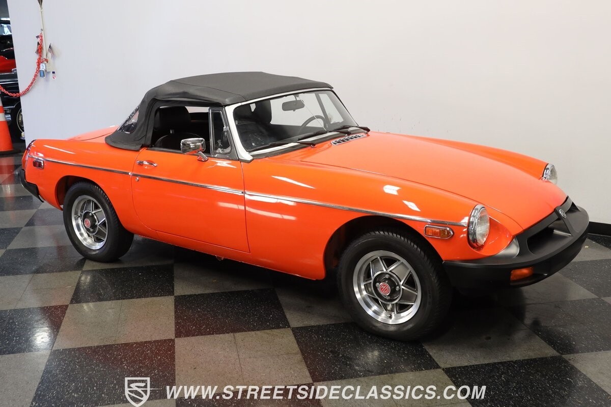 MG-MGB-1979-Convertible-14