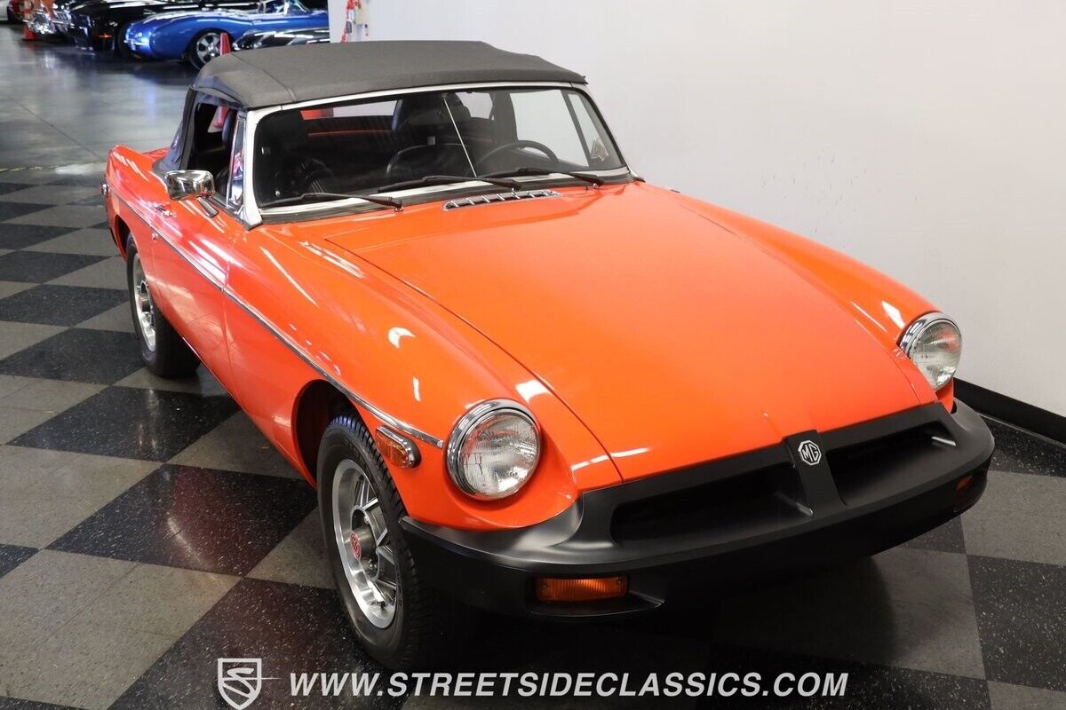 MG-MGB-1979-Convertible-15