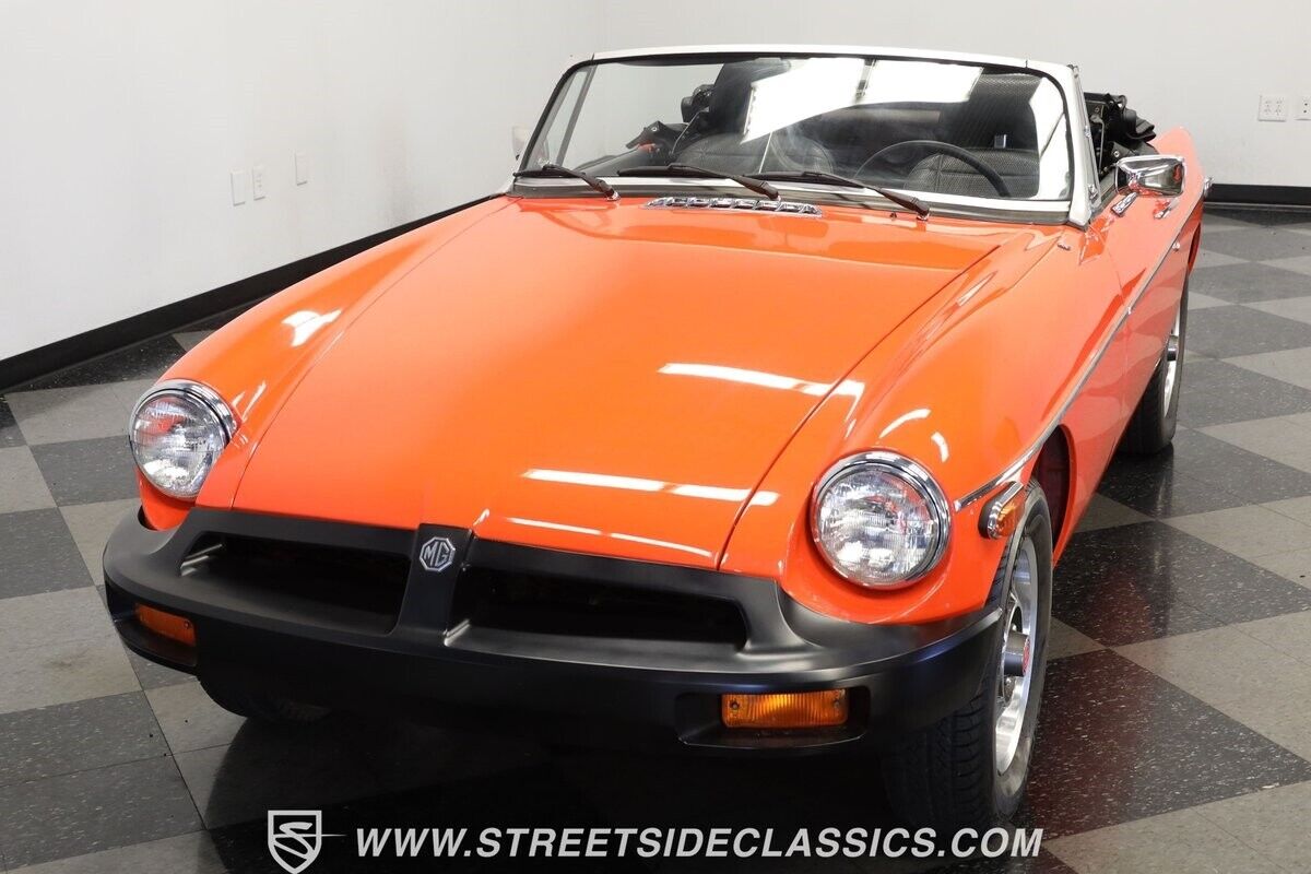 MG-MGB-1979-Convertible-17