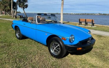 MG-MGB-1979-Convertible-2