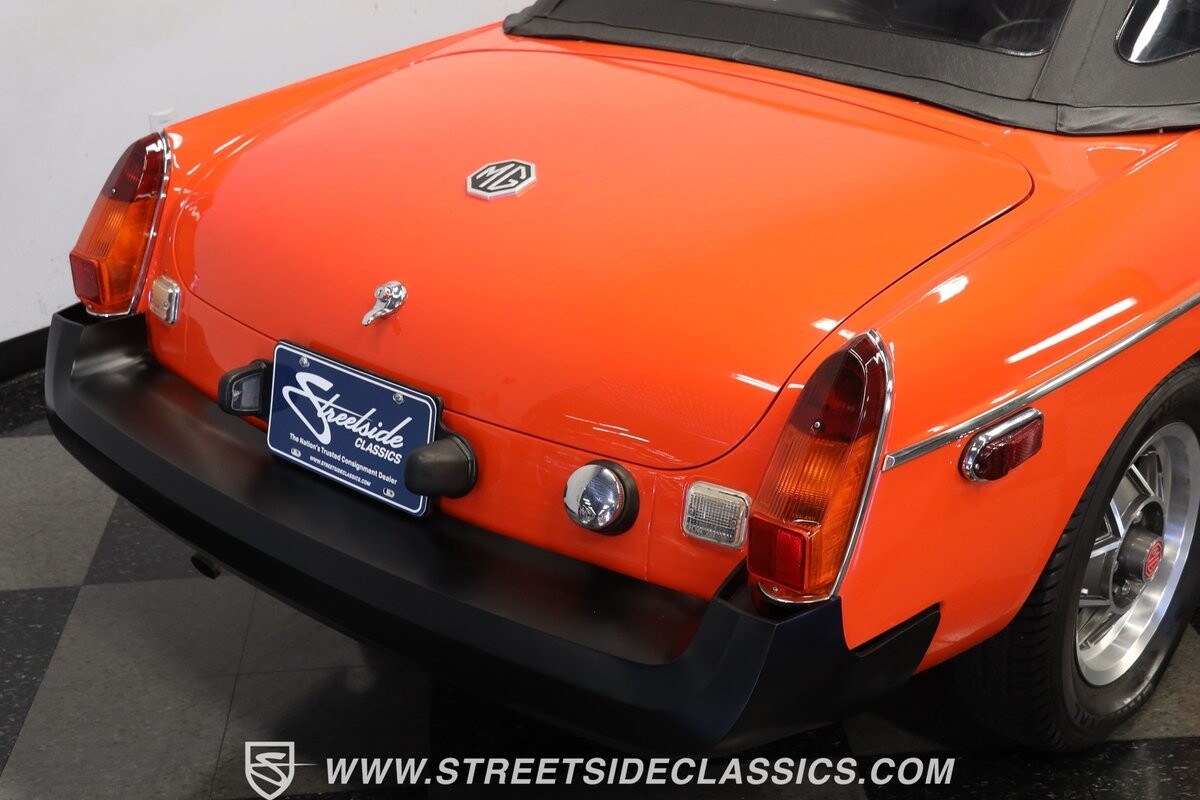 MG-MGB-1979-Convertible-24