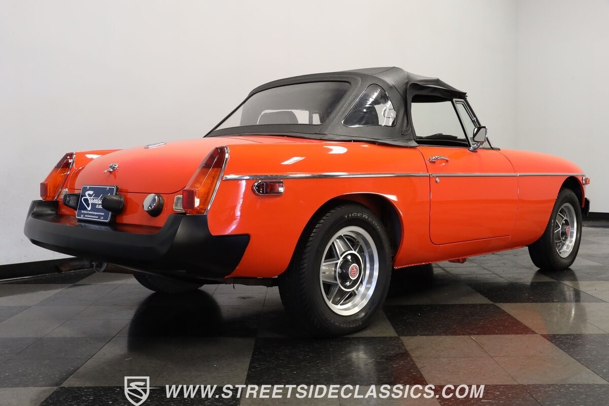 MG-MGB-1979-Convertible-25