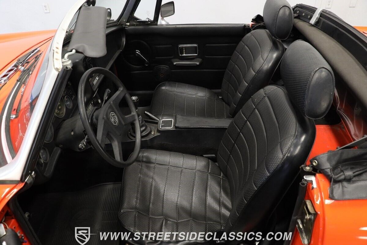 MG-MGB-1979-Convertible-35