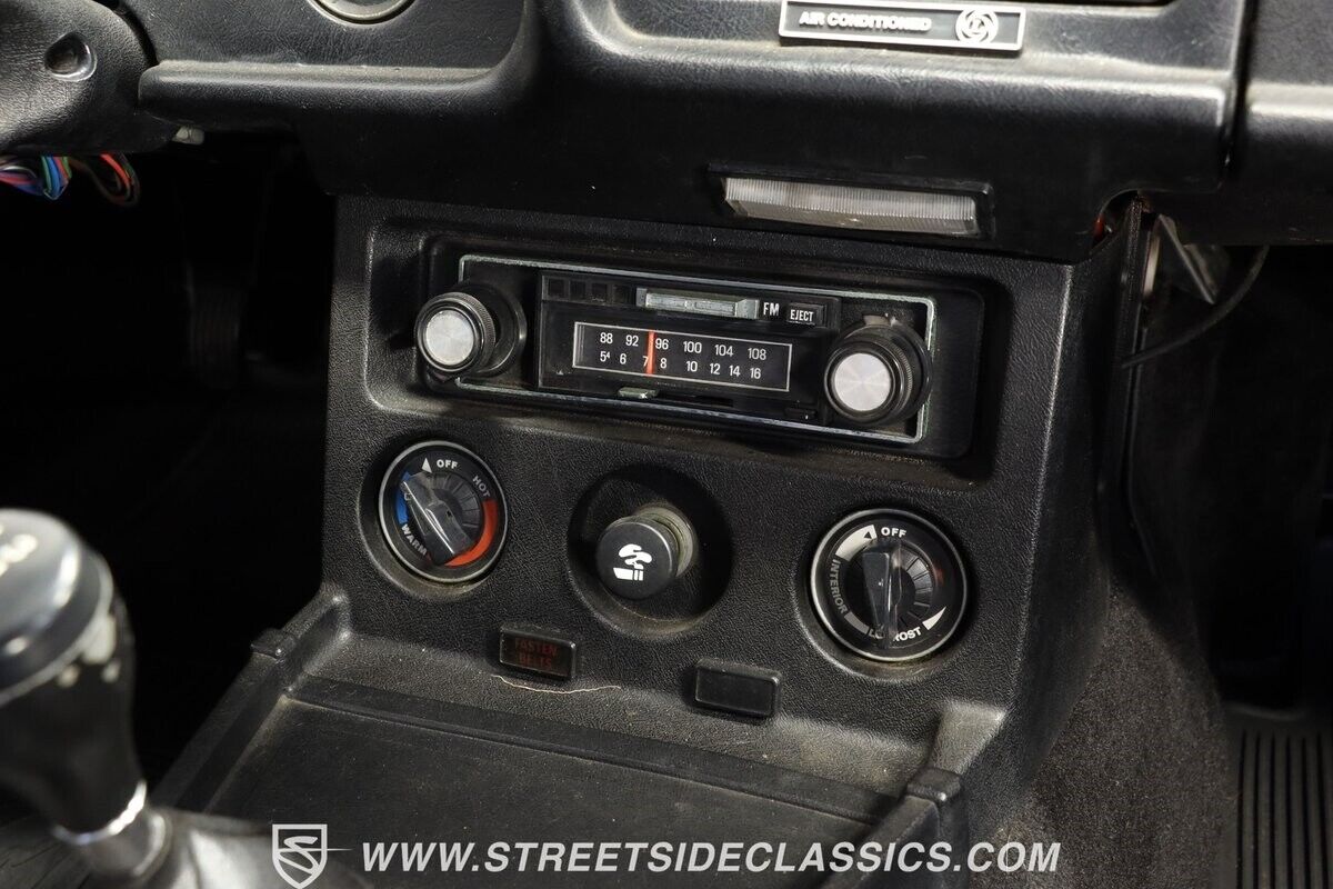 MG-MGB-1979-Convertible-39