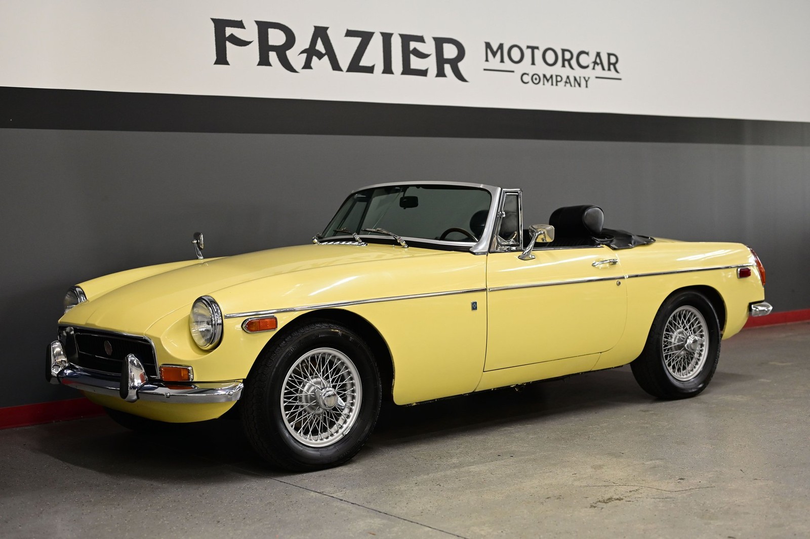 MG-RESTORED-MGB-1970