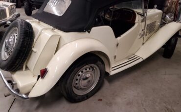 MG-T-Series-1951-Convertible-13