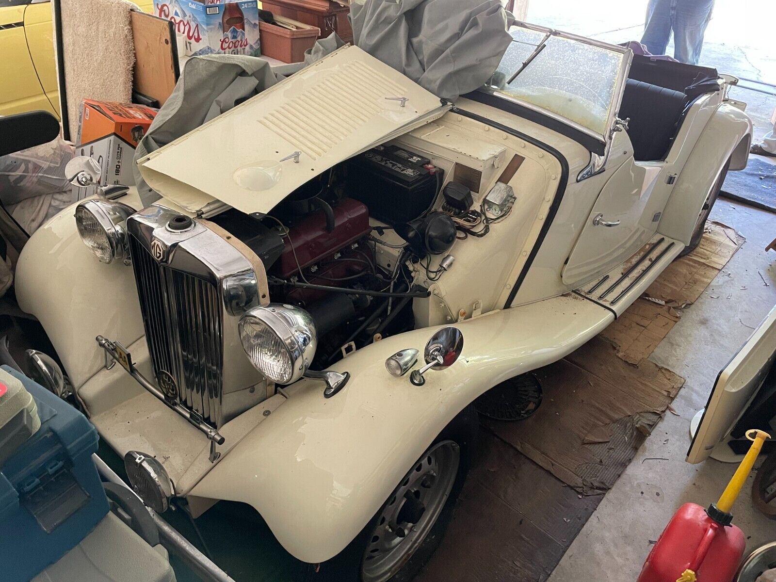 MG-T-Series-1951-Convertible-4