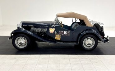 MG-T-Series-1951-Roadster-2