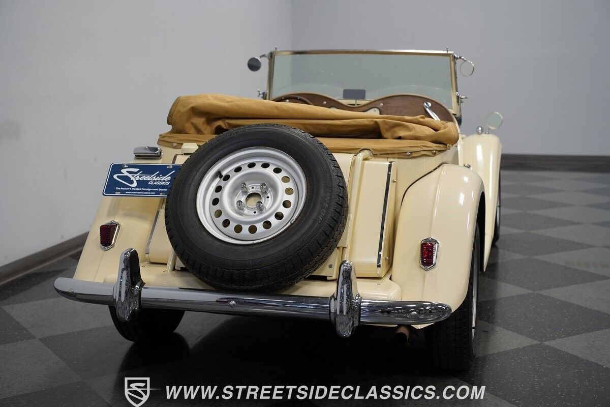 MG-T-Series-1952-Convertible-10