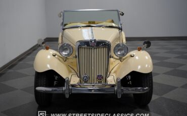 MG-T-Series-1952-Convertible-16