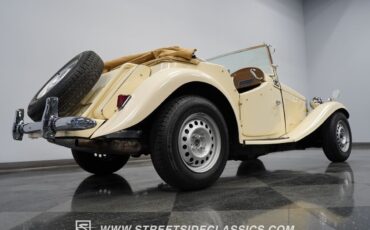MG-T-Series-1952-Convertible-25