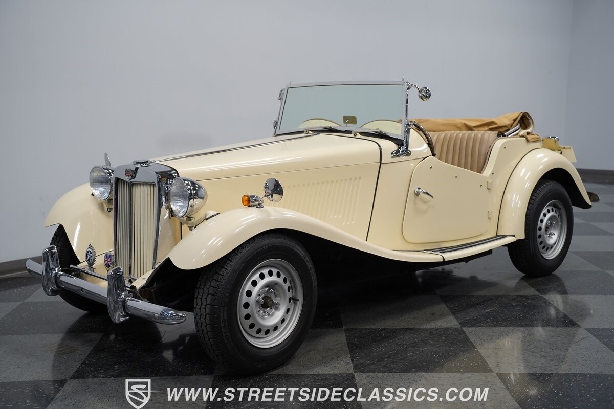 MG-T-Series-1952-Convertible-5