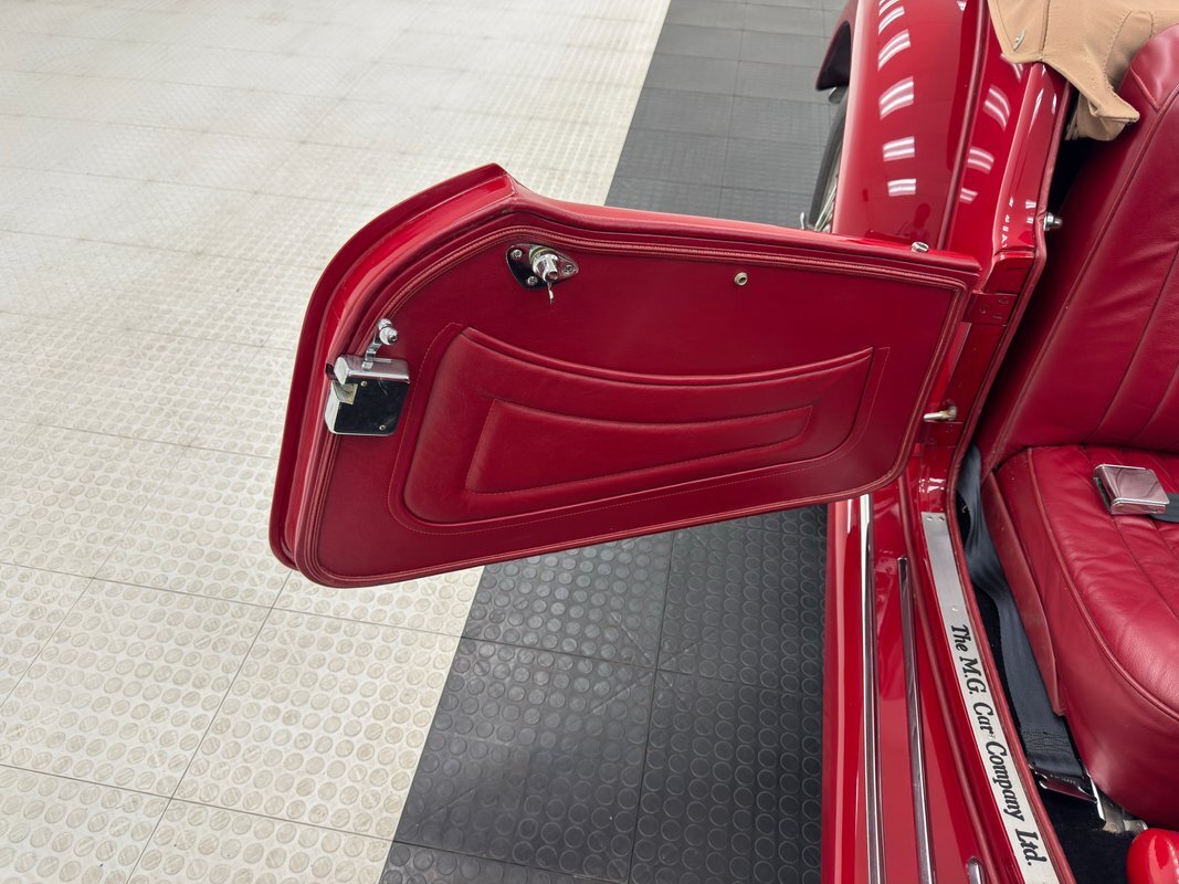 MG-T-Series-1954-Roadster-31