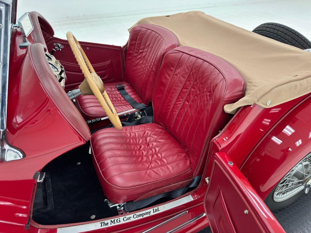 MG-T-Series-1954-Roadster-32