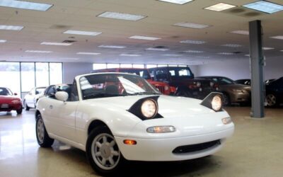 Mazda MX-5 Miata 1990 Convertible