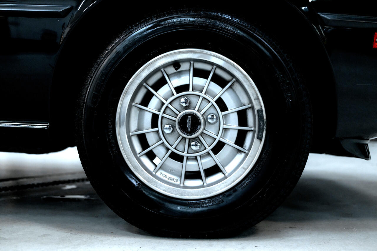 Mazda-RX-7-1980-Coupe-34