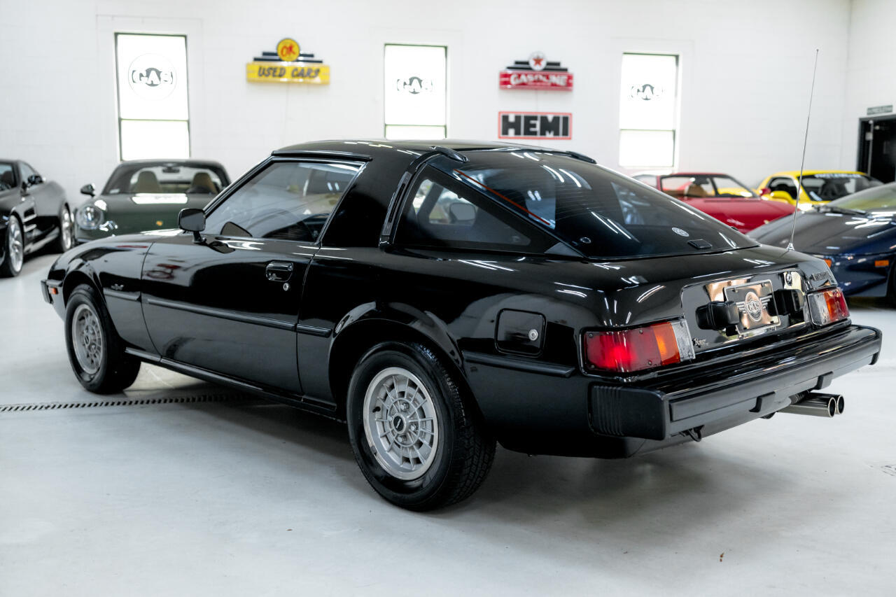 Mazda-RX-7-1980-Coupe-5