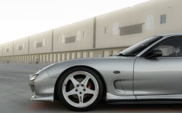 Mazda-RX-7-1992-Coupe-12