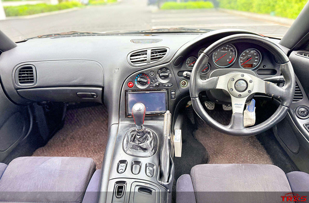 Mazda-RX-7-1992-Coupe-13