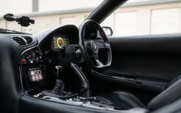 Mazda-RX-7-1992-Coupe-37