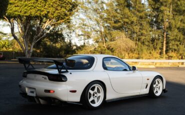 Mazda-RX-7-1993-Coupe-14