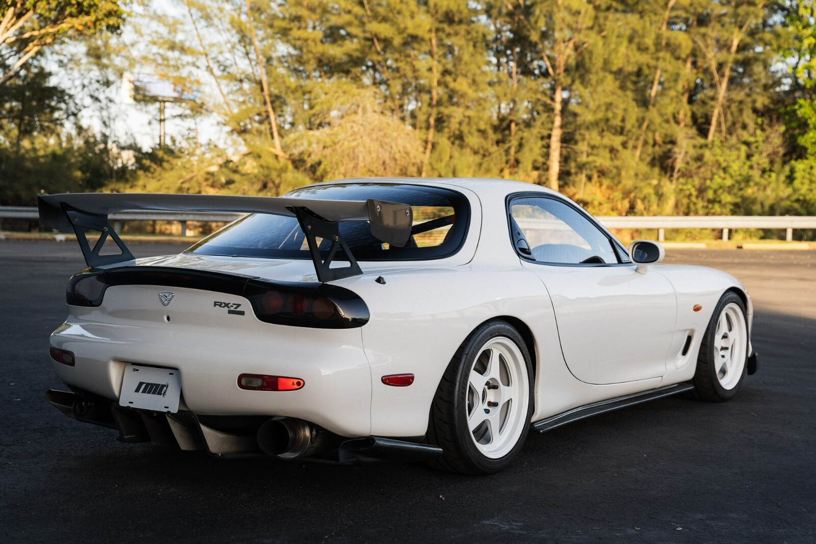 Mazda-RX-7-1993-Coupe-19