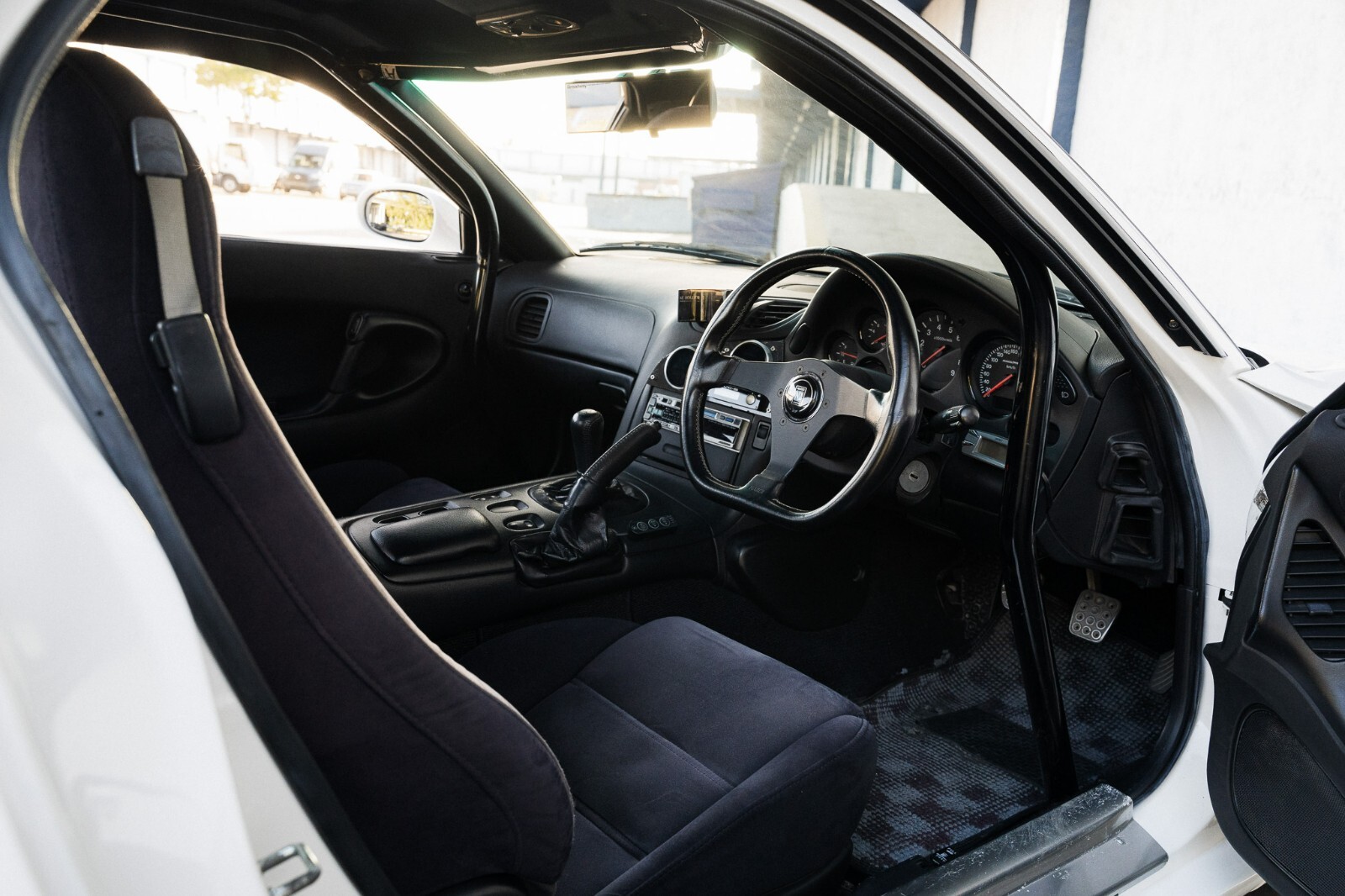 Mazda-RX-7-1993-Coupe-33