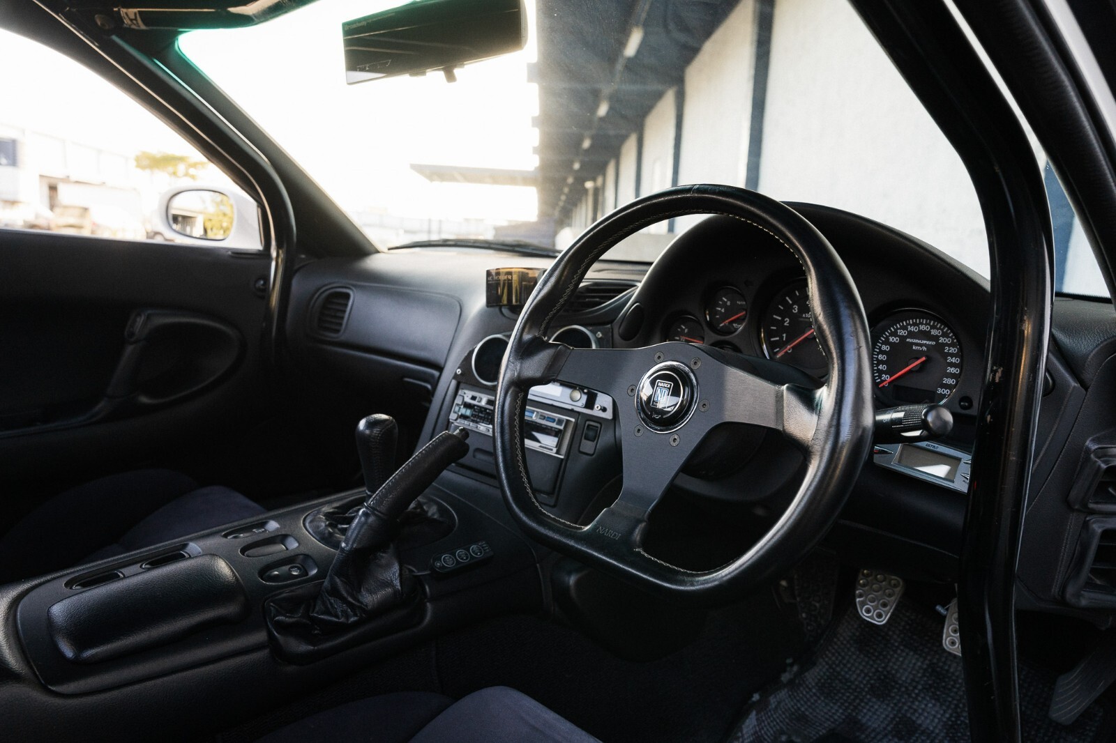 Mazda-RX-7-1993-Coupe-34