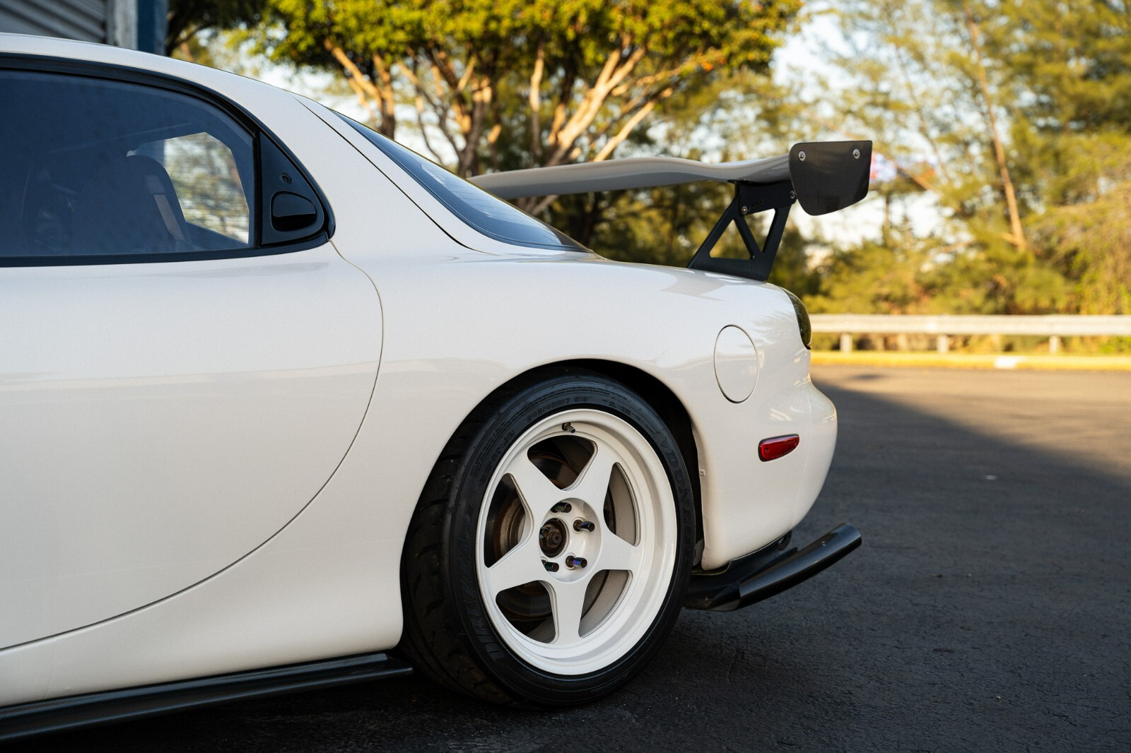 Mazda-RX-7-1993-Coupe-6