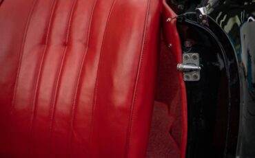 Mercedes-Benz-190-Series-1957-2-Door-Roadster-Convertible-27