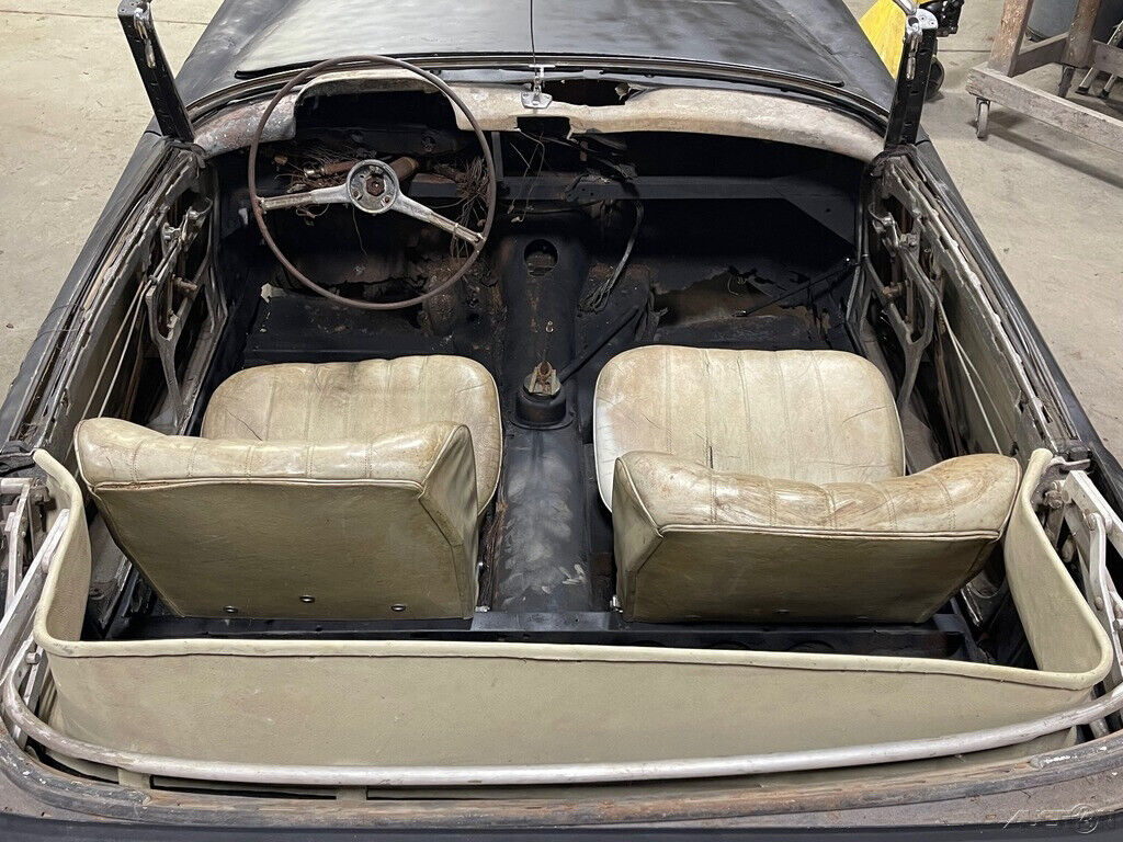 Mercedes-Benz-190-Series-1957-Convertible-10