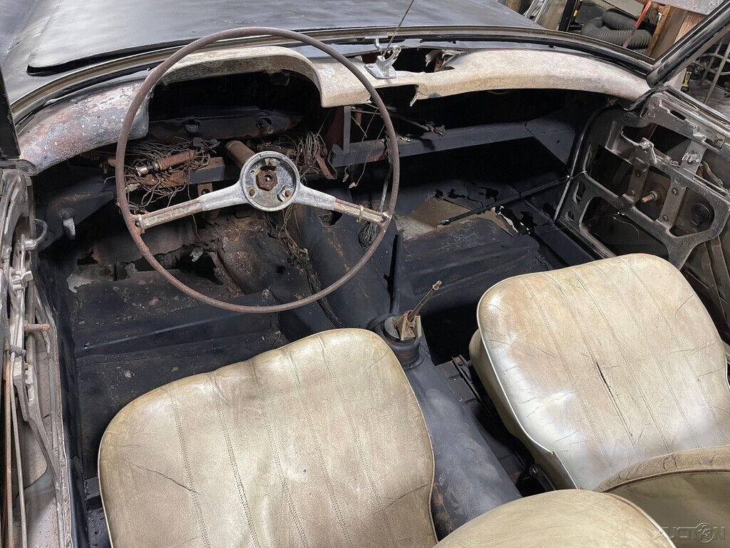 Mercedes-Benz-190-Series-1957-Convertible-11
