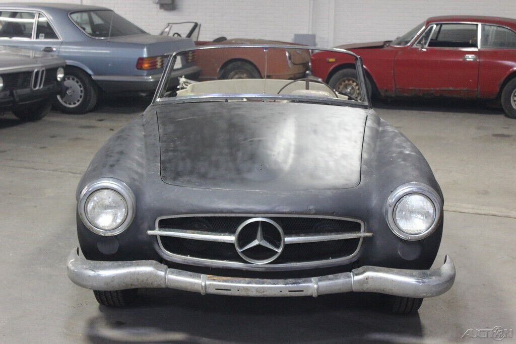 Mercedes-Benz-190-Series-1957-Convertible-4