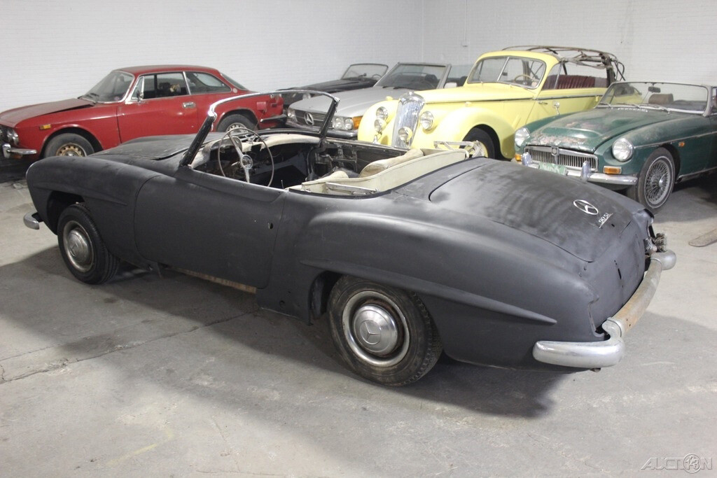 Mercedes-Benz-190-Series-1957-Convertible-9