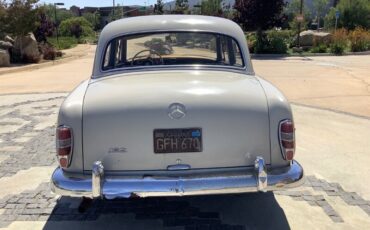 Mercedes-Benz-190-Series-1960-Sedan-15