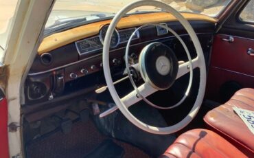 Mercedes-Benz-190-Series-1960-Sedan-21