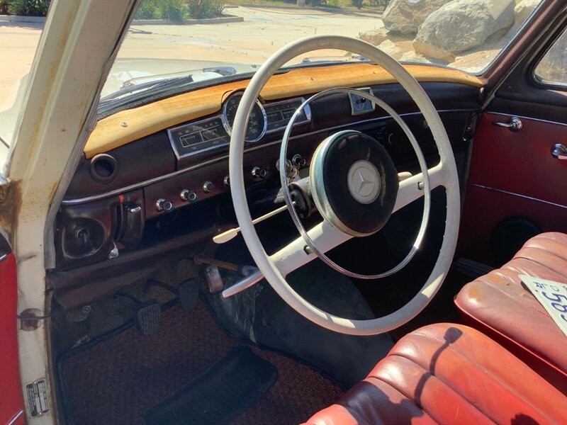 Mercedes-Benz-190-Series-1960-Sedan-21