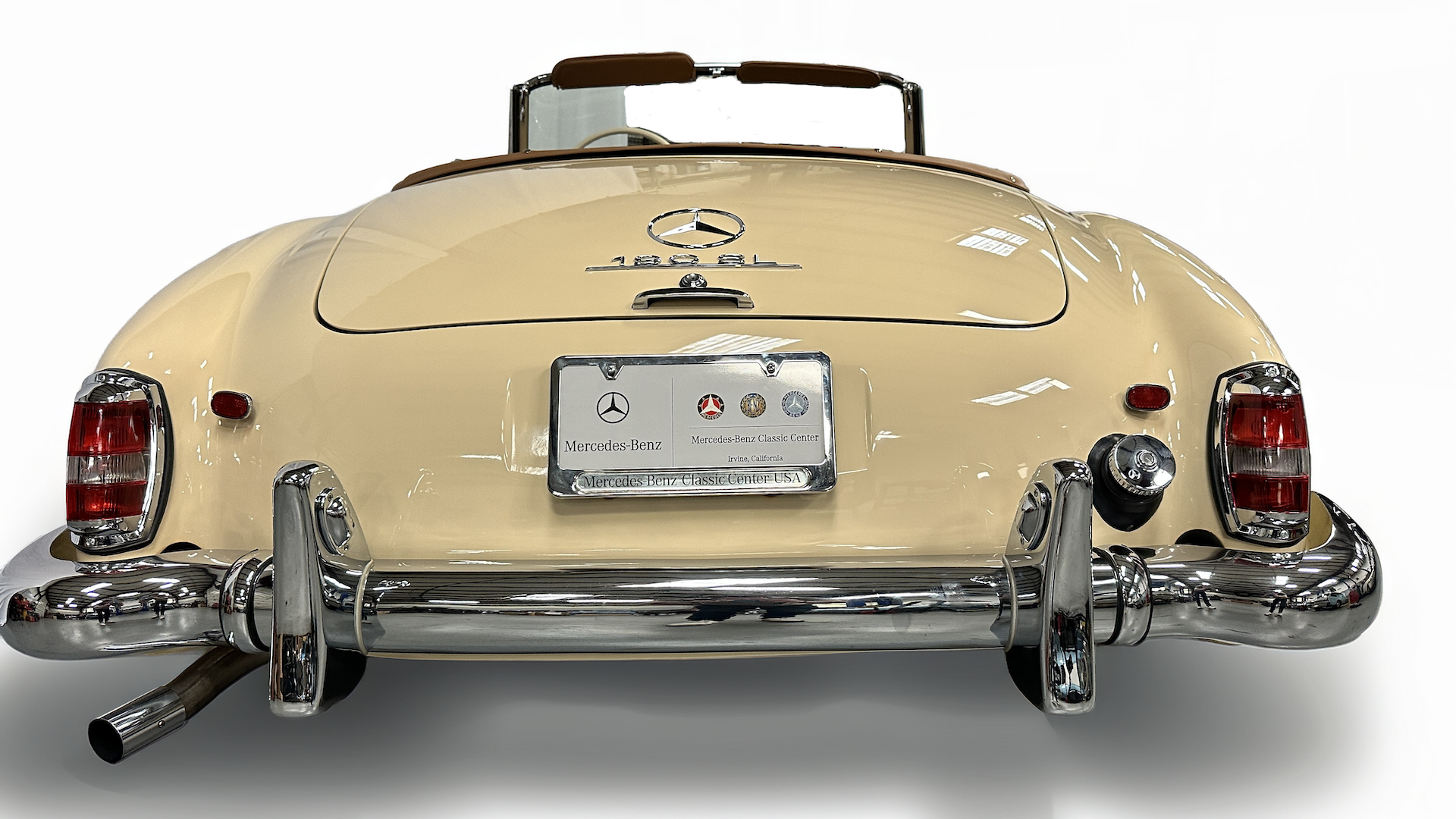 Mercedes-Benz-190-Series-1962-Convertible-11