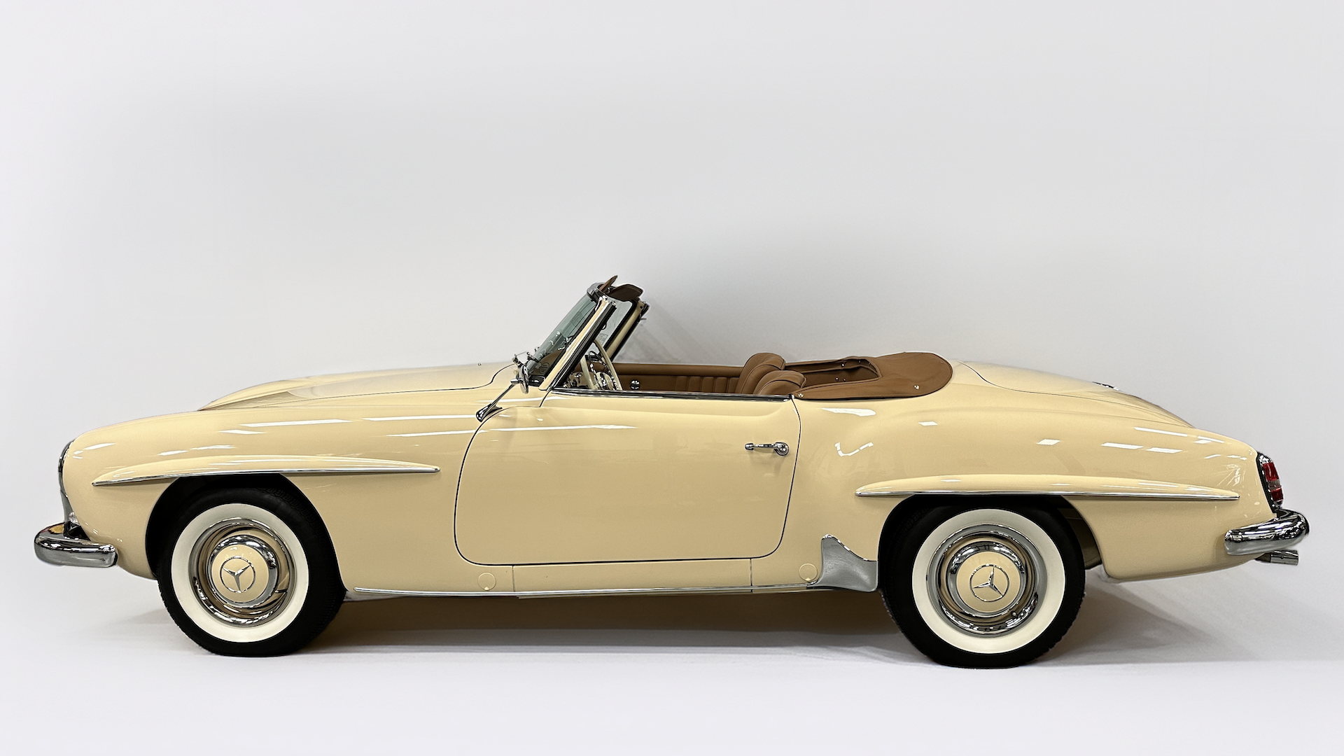 Mercedes-Benz-190-Series-1962-Convertible-13