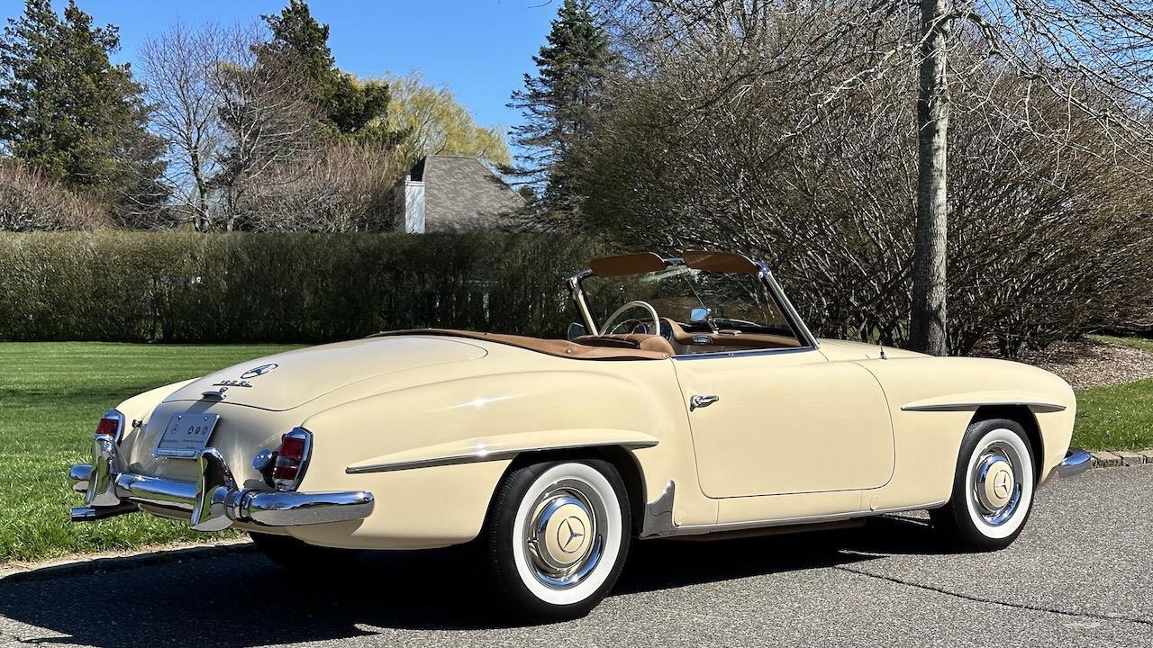 Mercedes-Benz-190-Series-1962-Convertible-15