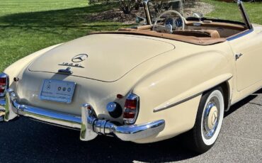 Mercedes-Benz-190-Series-1962-Convertible-19