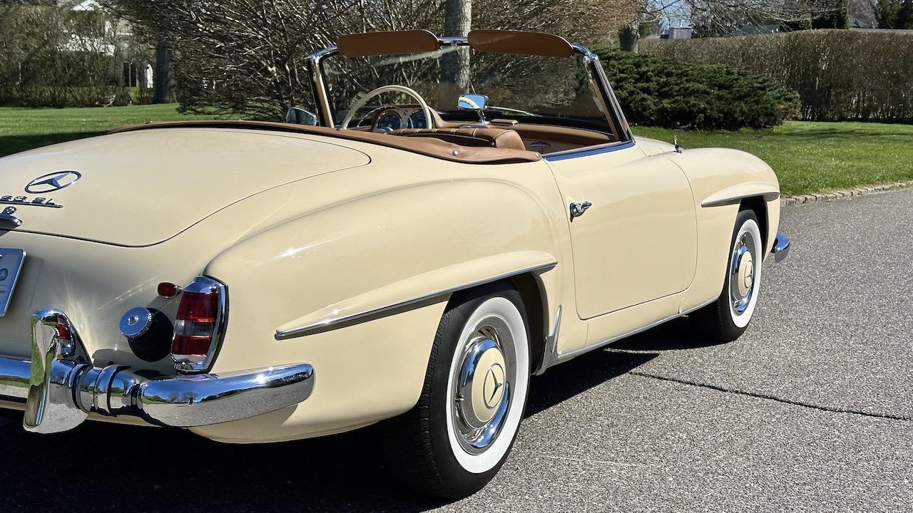 Mercedes-Benz-190-Series-1962-Convertible-20