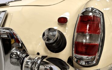 Mercedes-Benz-190-Series-1962-Convertible-20