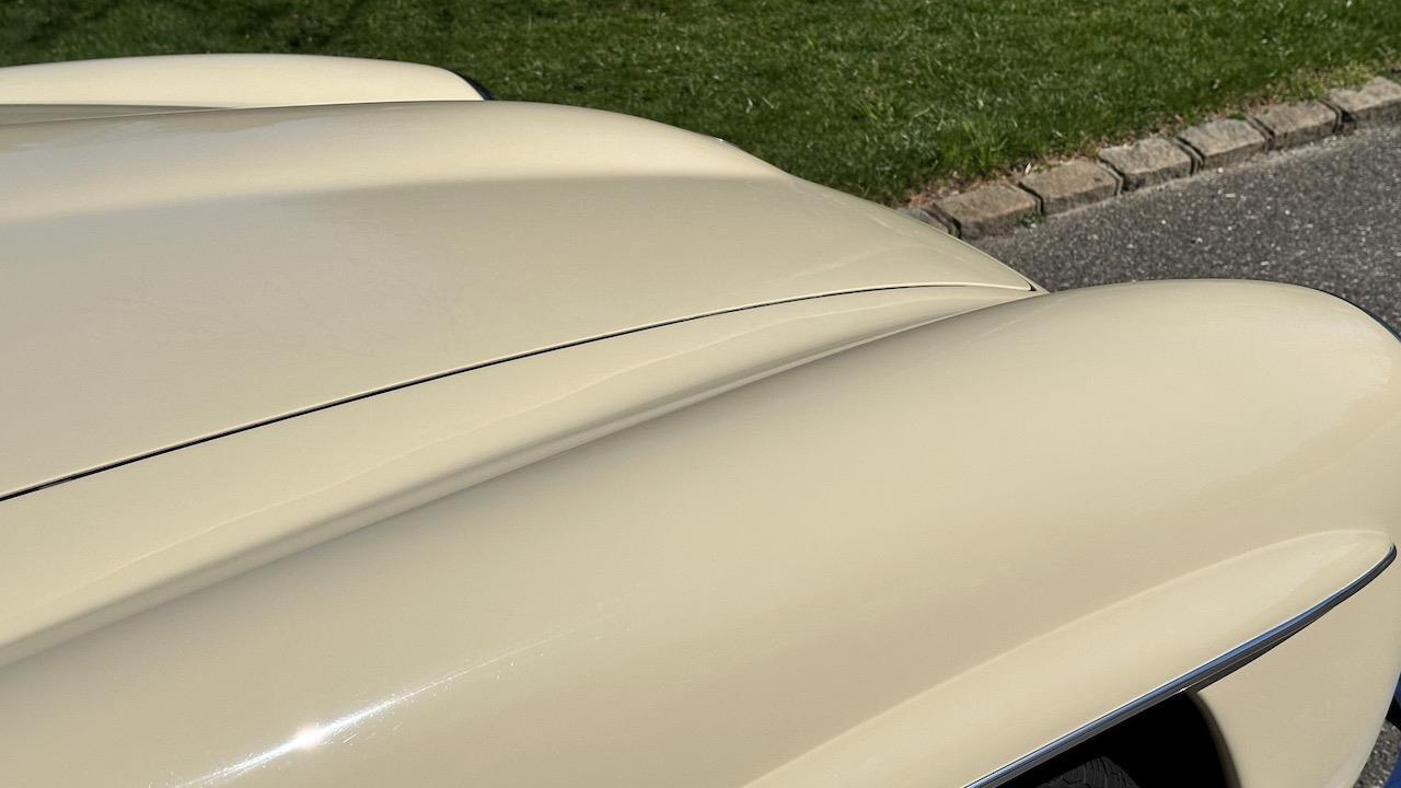 Mercedes-Benz-190-Series-1962-Convertible-38