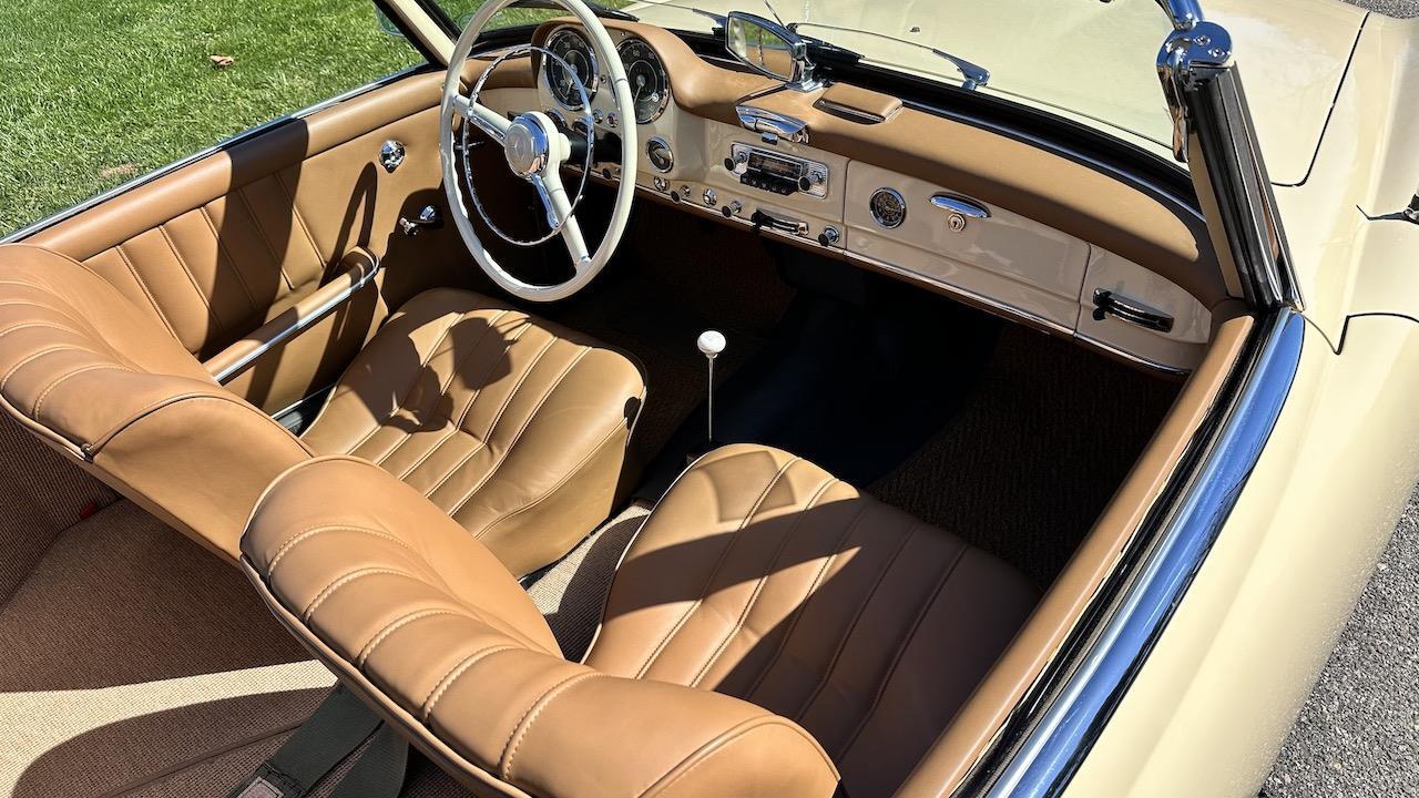 Mercedes-Benz-190-Series-1962-Convertible-7