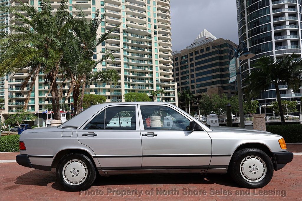 Mercedes-Benz-190-Series-1984-Sedan-1