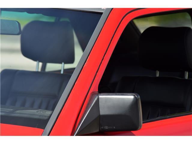Mercedes-Benz-190-Series-1988-4dr-Car-18