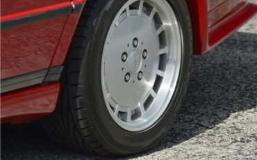 Mercedes-Benz-190-Series-1988-4dr-Car-21