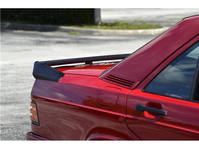 Mercedes-Benz-190-Series-1988-4dr-Car-25